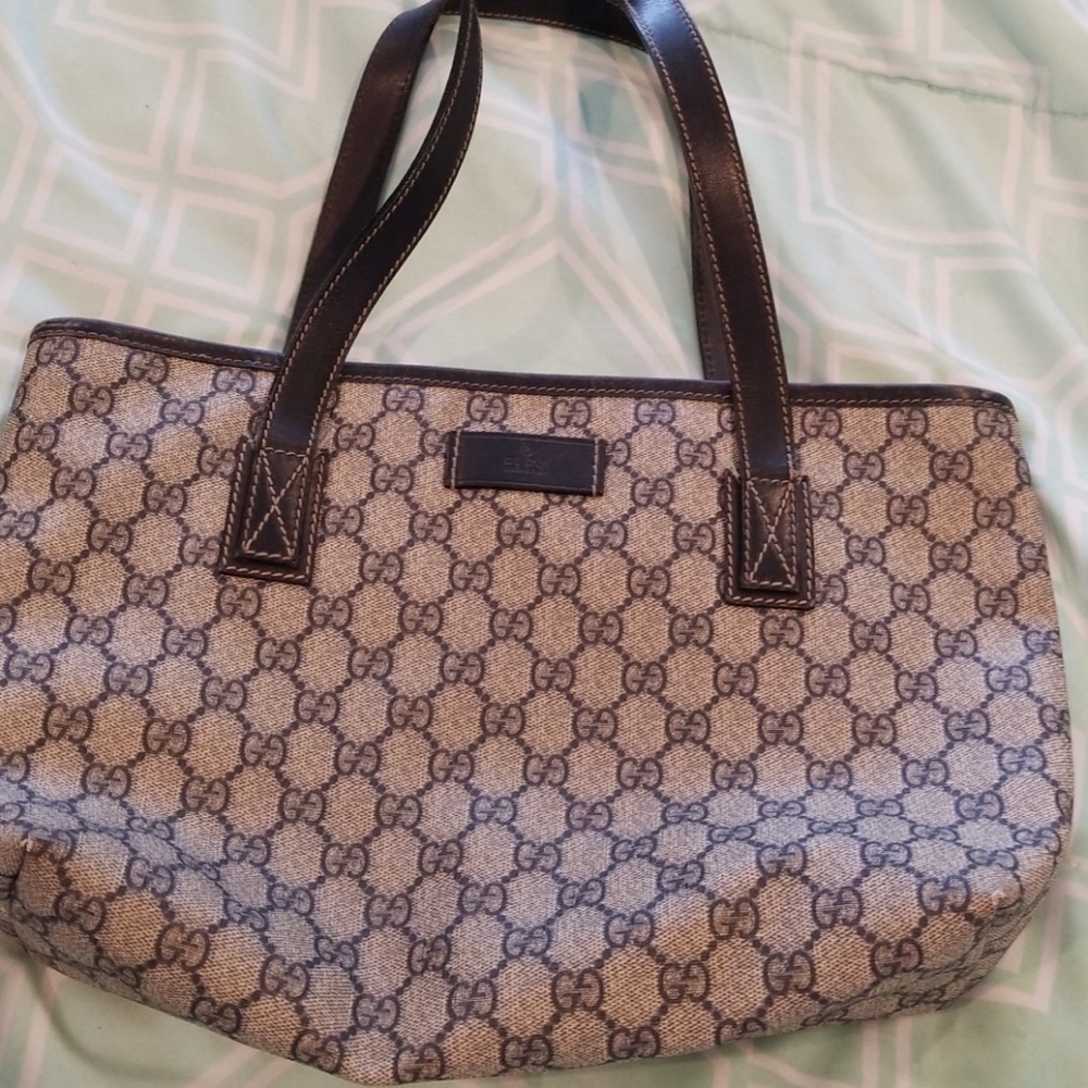 Authentic Gucci purse